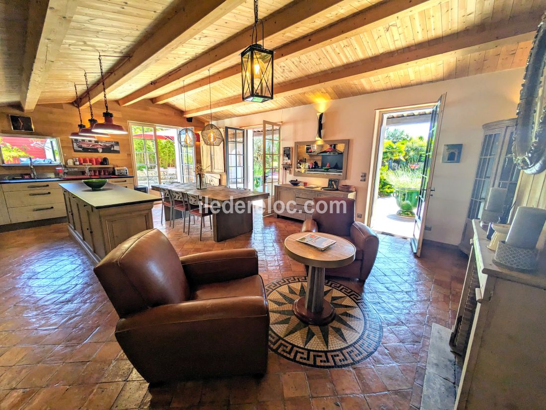 Photo 12 : CUISINE d'une maison située à Rivedoux-Plage, île de Ré.