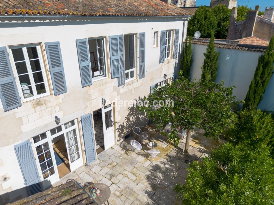 Photo 20 : NC d'une maison située à Saint-Martin-de-Ré, île de Ré.