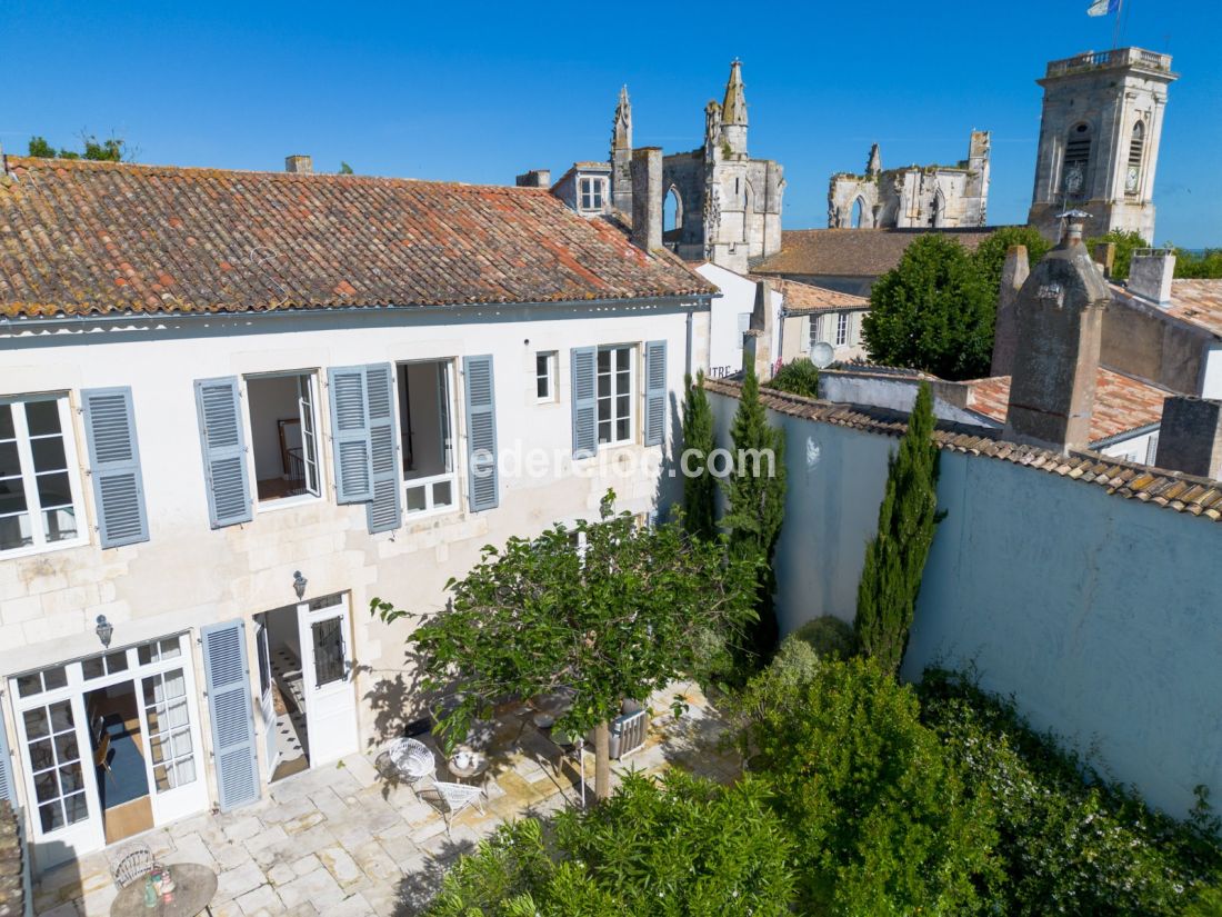 Photo 24 : NC d'une maison située à Saint-Martin-de-Ré, île de Ré.