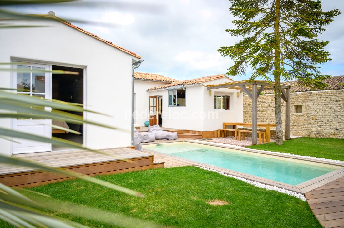 Photo 13 : PISCINE d'une maison située à Sainte-Marie-de-Ré, île de Ré.