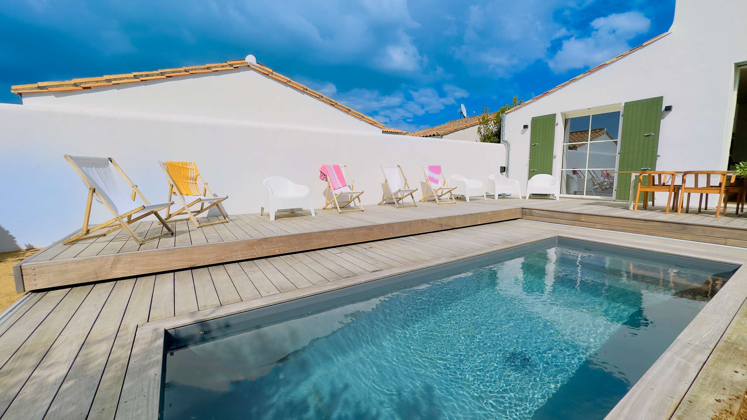 Photo 1 :  d'une maison située à La Couarde-sur-mer, île de Ré.