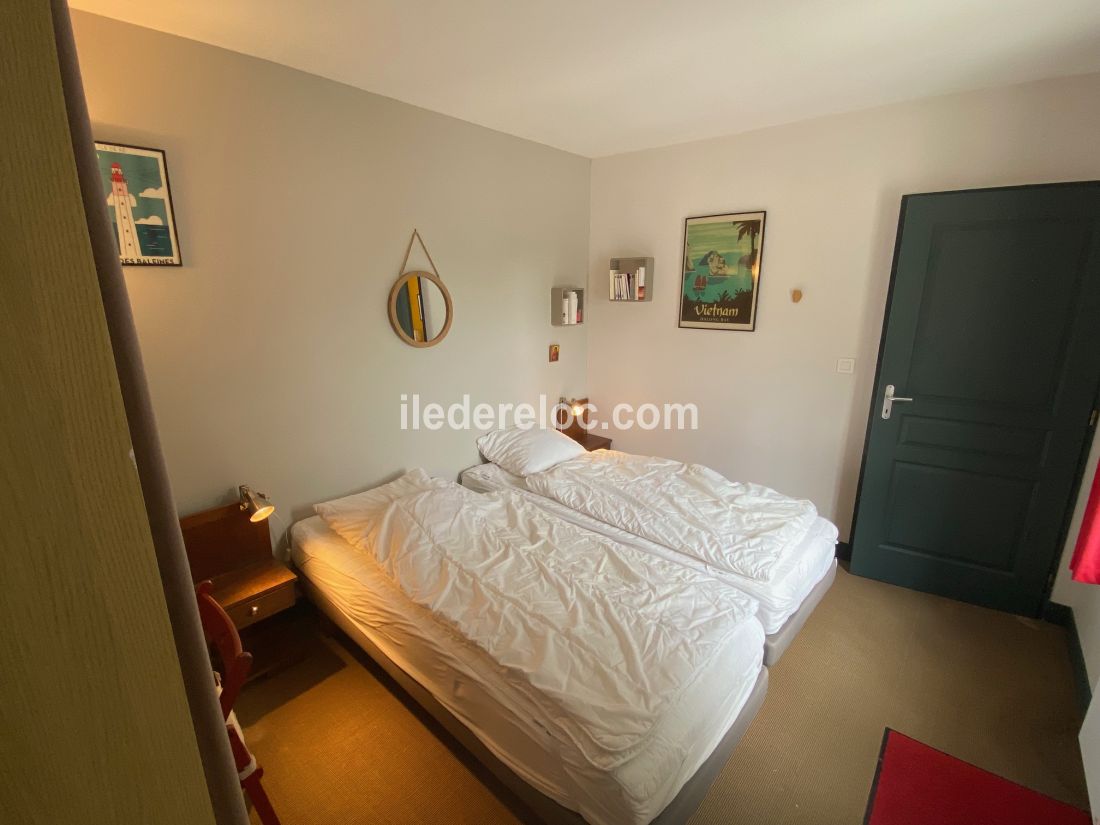 Photo 24 : CHAMBRE d'une maison située à Loix, île de Ré.