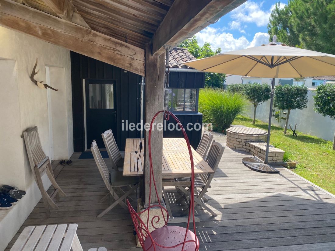 Photo 47 : TERRASSE d'une maison située à Loix, île de Ré.