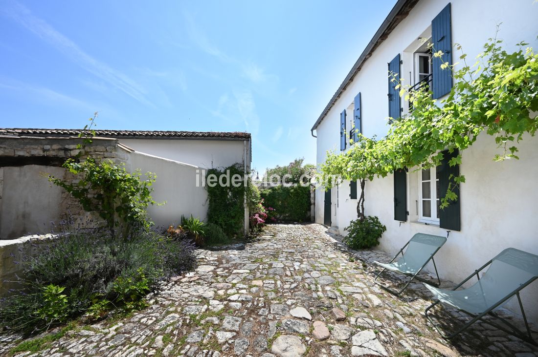 Photo 33 : NC d'une maison située à La Couarde-sur-mer, île de Ré.