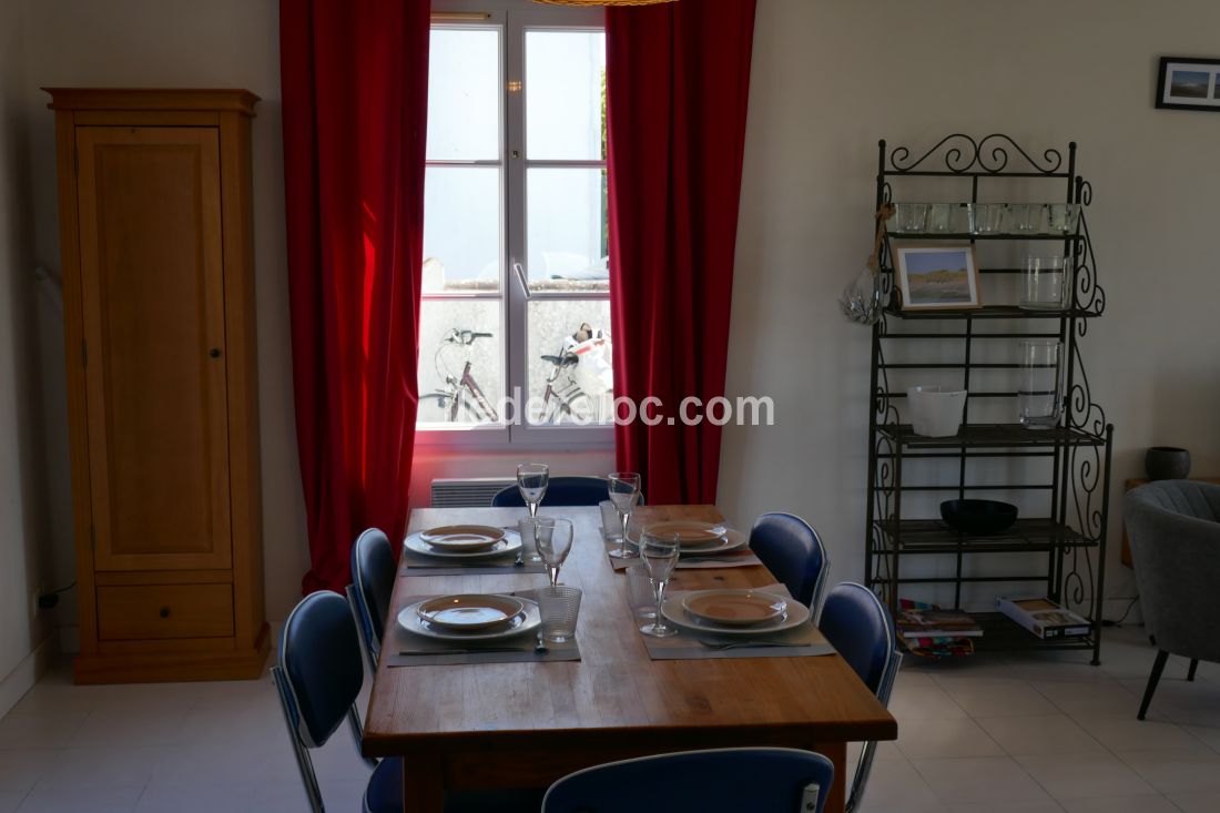 Photo 14 : SEJOUR d'une maison située à Saint-Clément-des-Baleines, île de Ré.