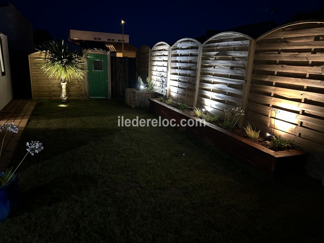 Photo 28 : JARDIN d'une maison située à Les Portes-en-Ré, île de Ré.