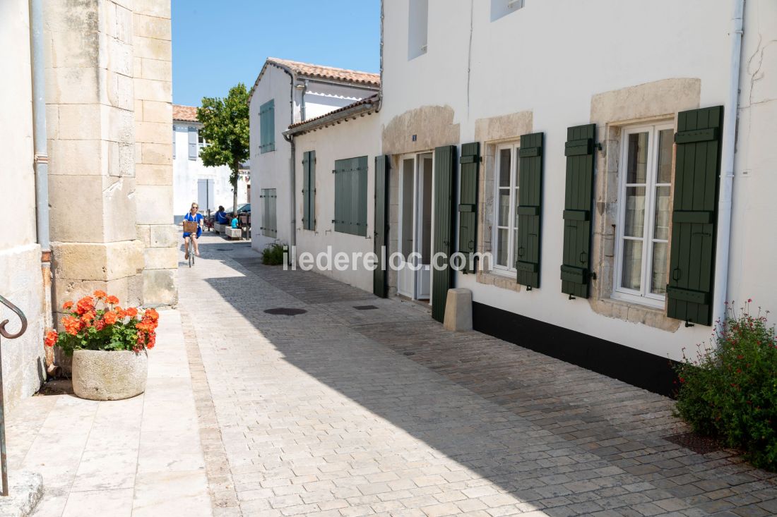 Photo 46 : EXTERIEUR d'une maison située à La Couarde-sur-mer, île de Ré.