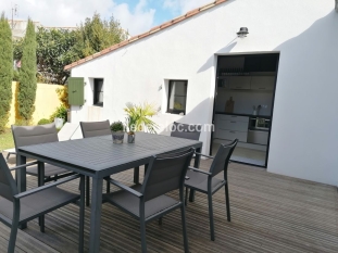 Ile de Ré:Maison chaleureuse avec jardinet, proche de la plage et des commerces