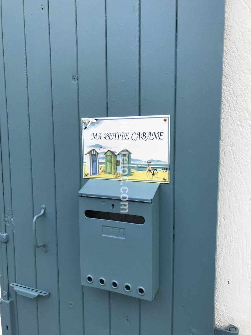 Photo 3 : ENTREE d'une maison située à Saint-Martin-de-Ré, île de Ré.