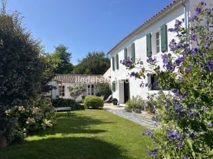 Ile de Ré:Loue maison de charme 8/10 personnes à loix