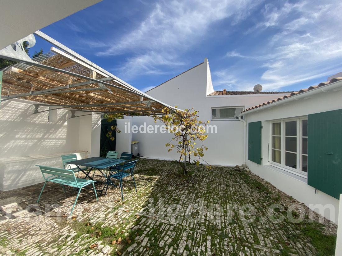 Photo 3 : NC d'une maison située à La Couarde-sur-mer, île de Ré.