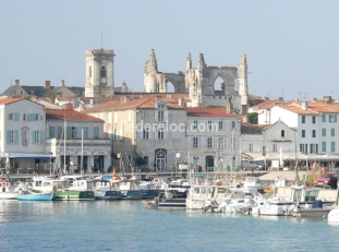 Ile de Ré:T2 bien situé à st martin de ré