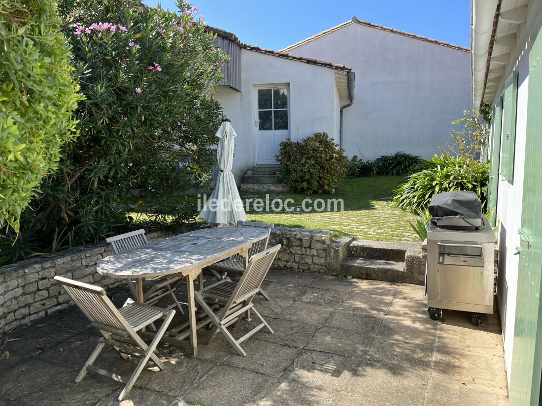 Photo 12 : TERRASSE d'une maison située à La Flotte-en-Ré, île de Ré.