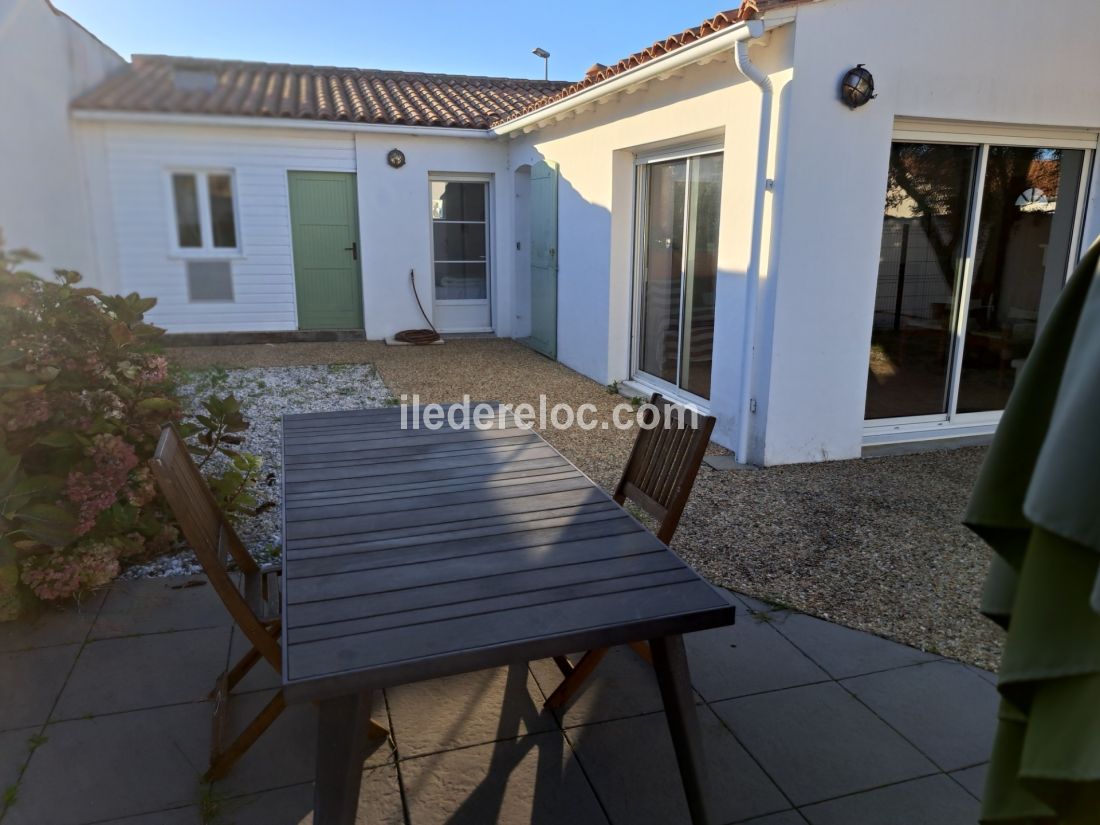 Photo 6 : TERRASSE d'une maison située à Rivedoux-Plage, île de Ré.