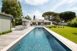 Ile de Ré:Sublime maison d'architecte avec sa piscine chauffée
