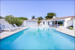 Ile de Ré:Maison au bord de la plage