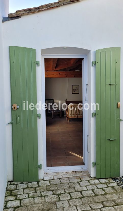 Photo 5 : PATIO d'une maison située à Le Bois-Plage-en-Ré, île de Ré.