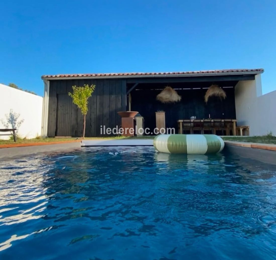 Photo 12 : PISCINE d'une maison située à Sainte-Marie-de-Ré, île de Ré.