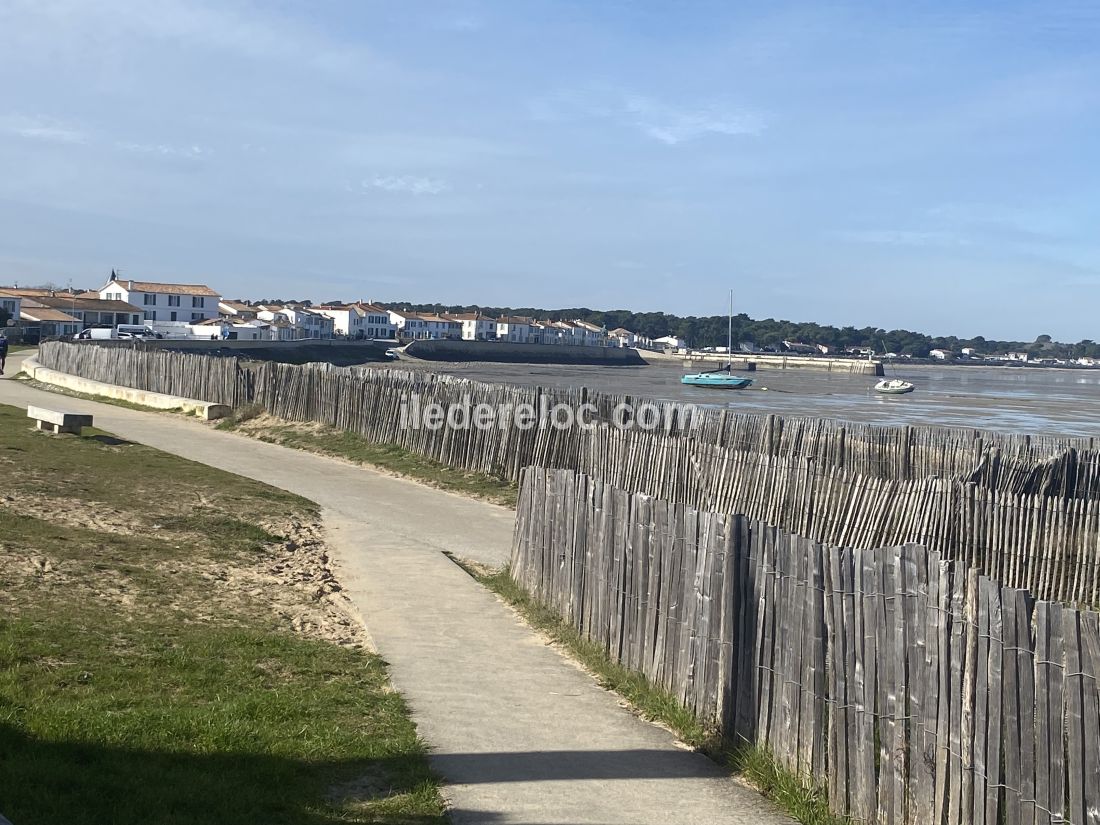 Photo 18 : NC d'une maison située à Rivedoux-Plage, île de Ré.