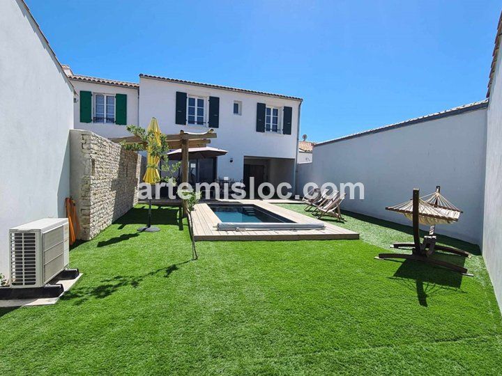 Photo 1 :  d'une maison située à Le Bois-Plage-en-Ré, île de Ré.