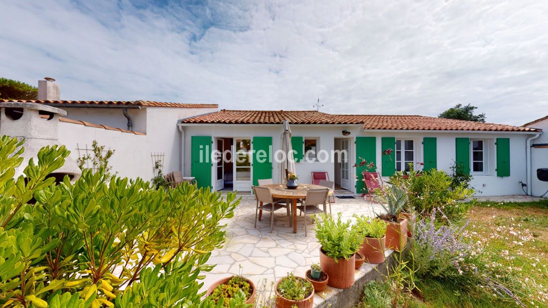 Photo 3 : NC d'une maison située à Ars en Ré, île de Ré.