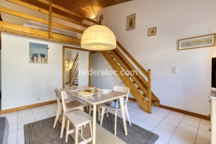 Ile de Ré:297 vauban - studio en centre-village avec cour