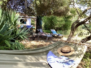 Ile de Ré:Petite maison, la kbane des surfeurs les grenettes près de la plage