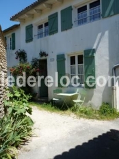 Ile de Ré:Charmante maison de saulnier au cÅ“ur du village. 8 pers