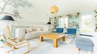 Ile de Ré:Belle maison de vacances avec jardin verdoyant au coeur de loix