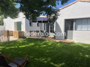 Ile de Ré:Maison 4 personnes centre village