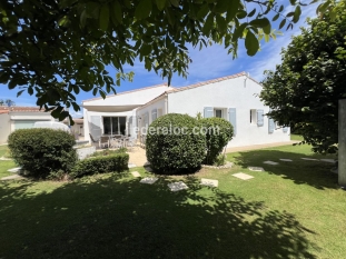 Ile de Ré:La rabouillère maison avec terrasse et jardin arboré
