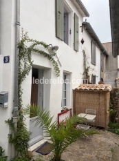 Ile de Ré:Maison du pécheurs les portes