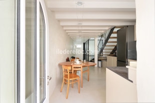 Ile de Ré:535 le duplex - maisonnette rĂ©novĂ©e et lumineuse
