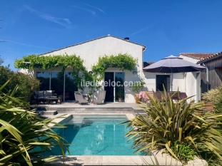 Ile de Ré:Villa piscine, jardin, parking, tout à pied, à vélo