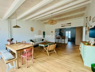 Ile de Ré:La maison de la vigne