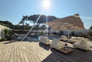 Ile de Ré:Grande villa neuve, avec piscine chauffée, bord de plage, 8 personnes