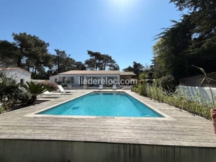 Ile de Ré:Luxueuse villa paisible pour 10 personnes avec piscine chauffĂ©e