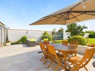 Ile de Ré: maison pour 11 - À 180m du bord de mer
