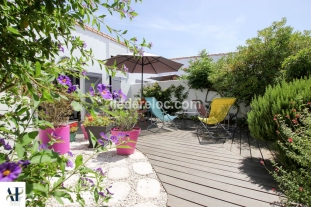 Ile de Ré:Aux portes en ré jolie maison de 2 chambres avec grande terrasse